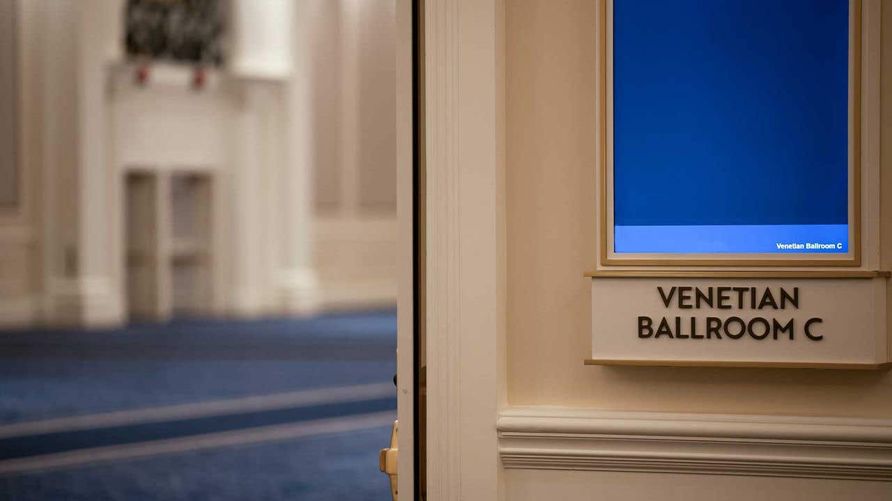 Venetian Ballroom - Entry way Screen